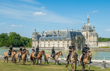 Chantilly & The City of Horses